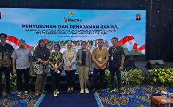 Foto: Ketua dan Kepala Sekretariat serta BPP Bawaslu Kabupaten Nias Selatan mengikuti Kegiatan Penajaman Rencana Kerja dan Anggaran Kementerian/Lembaga (RKA-KL) Tahun 2026, Kegiatan ini dilaksanakan di Golden Boutique Hotel Kemayoran, Jalan Angkasa No. 1, RT.7/RW.5, Kelurahan Gunung Sahari Utara, Kecamatan Sawah Besar, Kota Administrasi Jakarta Pusat.